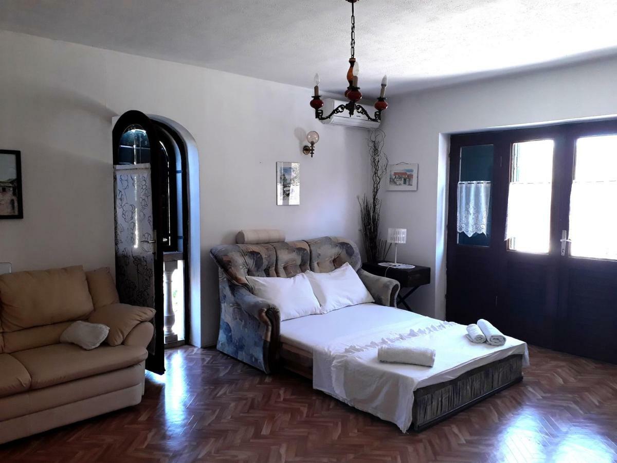 Apartmani Bepina Supetar Exteriér fotografie