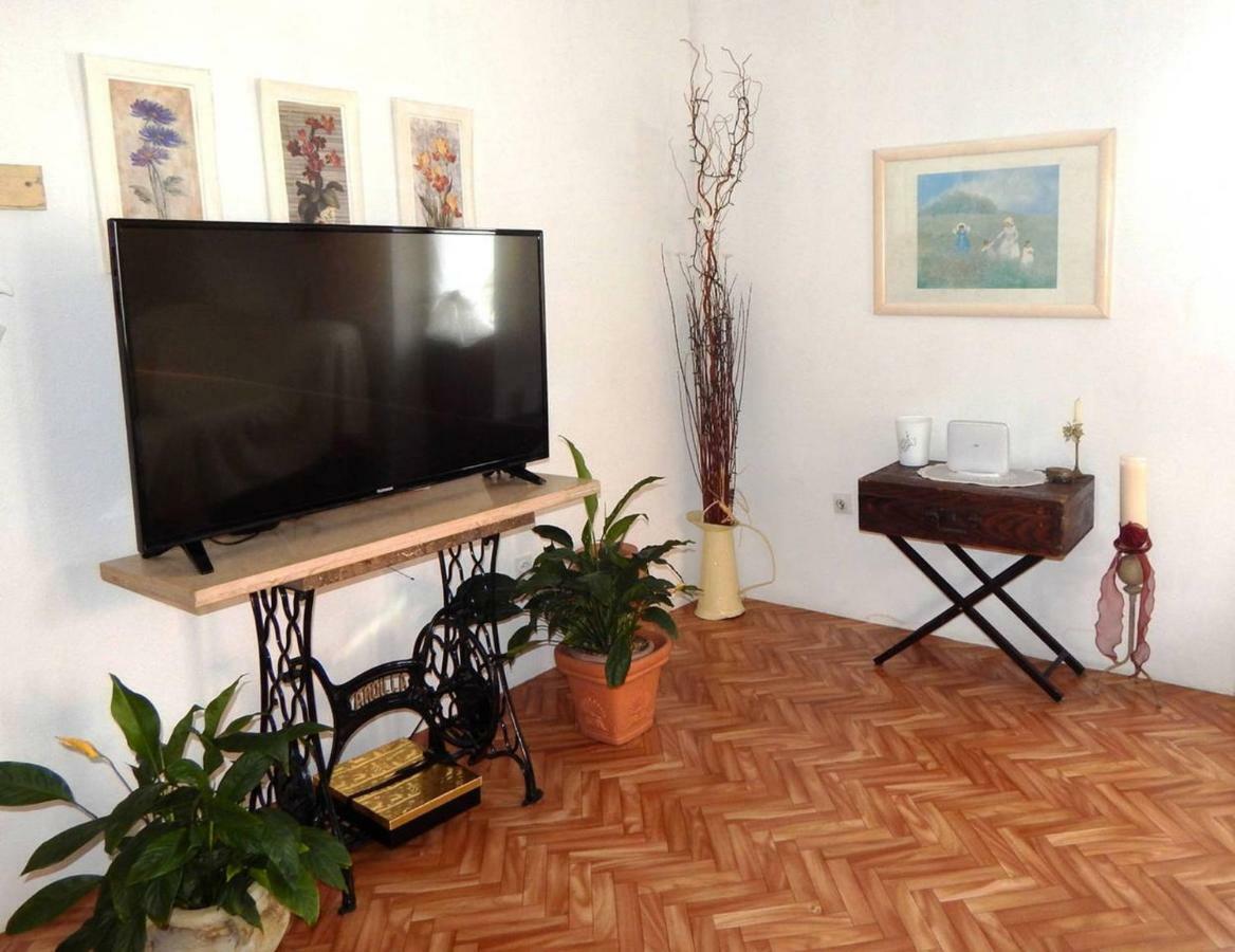 Apartmani Bepina Supetar Exteriér fotografie